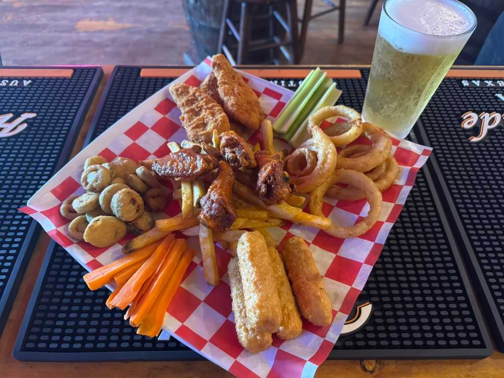 Things To Do Charlies Sport Bar & Grill